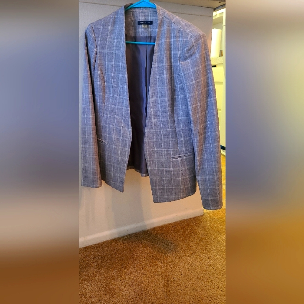 Tommy Hilfiger Size 2